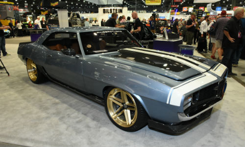 Ringbrothers’ 1969 Chevy Camaro, painted with BASF's Glasurit 90 Line “Blue Print." The car won the Chevrolet Design Award and was a Top Ten Finalist of Battle of the Builders.