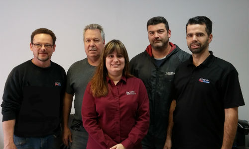 The team from Carrossier ProColor Laval Centre.