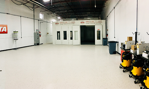 The 2,500 sq. ft. SATA training centre contains a commercial dual bay spray booth, prep areas and classroom that can accommodate up to thirty people.