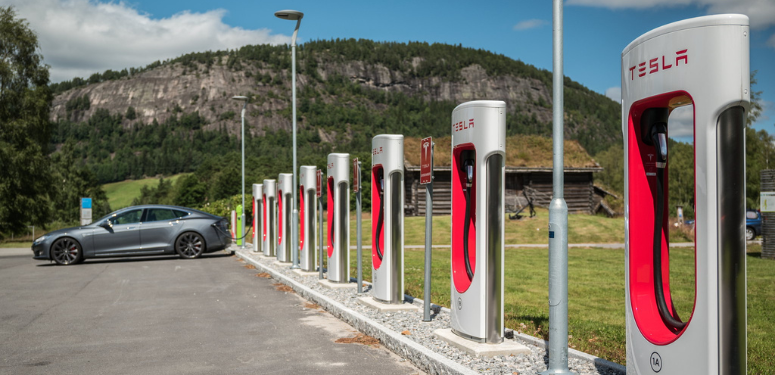Tesla Charges Ahead: Tesla activates Magic Dock networks in North Bay and  Deep River - Collision Repair Magazine